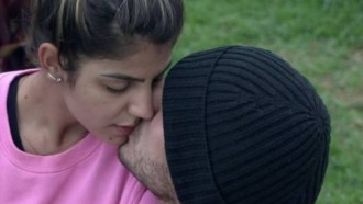 Hariany e Lucas reatam namoro