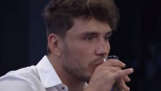 Lucas Viana confessa ter sido ignorado durante festa e detona peões