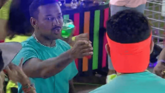 A Fazenda 13: Nego do Borel assume que levou camisinha para baia.