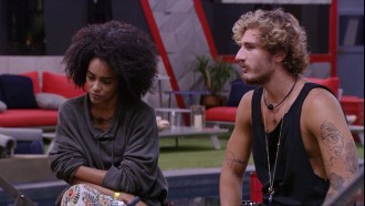 Alan especula sobre o Anjo: 'Talvez comece a ser autoimune'