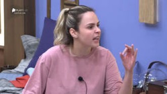 Ana Paula xinga Nadja após briga: 