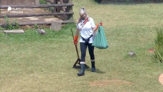 Andrea diz que porcos vão comer os participantes: 'São terríveis'