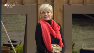 Andréa Nóbrega chora ao falar de Bifão: 'Você sempre me respeitou'