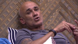 Ayrton para Ana Clara: 'Tenho três opções. Diego, Viegas e Caruso'