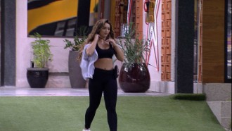 Na Prova do Líder Usaflex, Rafa é a primeira eliminada!