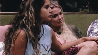 BBB20 - Giselly se diz apaixonada pela colega de reality Marcela e agita a web