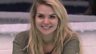BBB20 - Marcela dispara sobre insegurança com famosos no reality: “Caiu a ficha”