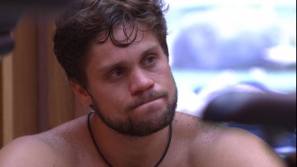 Breno elogia Ana Clara: 'Até novela, se ela quiser fazer, dá conta'
