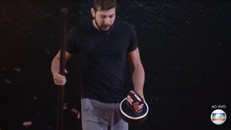 Caio é o novo líder da semana no 'BBB 21'