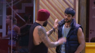 Caruso diz a Lucas: 'Fiquei chateado contigo'