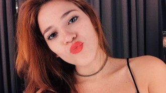 Depois de ser criticada por usar a mesma roupa, Ana Clara manda recado