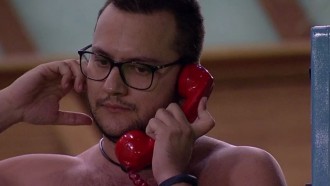 Diego atende ao Big Fone