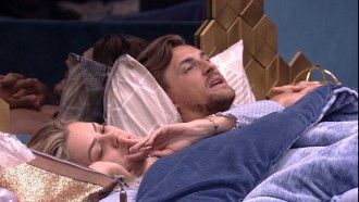 Diego comenta com Isabella: 'Depois do Paredão de hoje a batata vai assar'