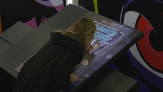 Ana Paula Renault completa 5 horas de Barrado no Baile