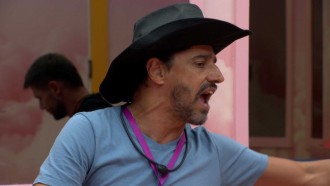 Aos gritos, Milena e Alberto Cowboy discutem