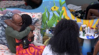 Após ser emparedado, Ricardo chora no BBB 23: 'É de raiva'