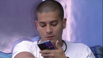 Arthur Aguiar grava o Podcast do Líder no BBB 22