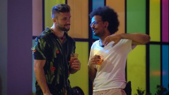 Arthur desabafa com João Luiz: 'Aqui você acorda com o problema'