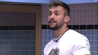 Arthur sobre Paredão Falso: 'Tinha que ter caído na mão errada'