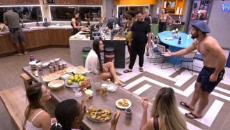 BBB 24: cantoria em dia de Paredão toma conta da casa; assista!