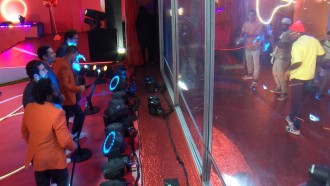 Brothers dançam com Mumuzinho na festa do BBB 22