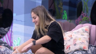 Bruna Griphao, do BBB 23, corrige português de sister no BBB 23
