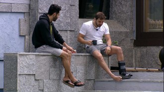 Caio comenta com Líder do BBB21: 'Para você só falta o Monstro'