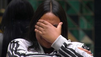 Chaiany chora no BBB 26 e é consolada por Babu Santana