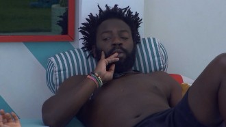 Douglas Silva revela a Natália possível voto no BBB 22