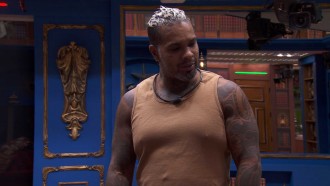 'Eu ia Wanessiar', brinca Rodriguinho com sisters