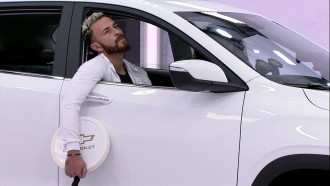 Festa do Líder sem Líder causa na internet: 'Para a história!'