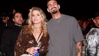 Fora do BBB: relembre romances de ex-participantes com famosos