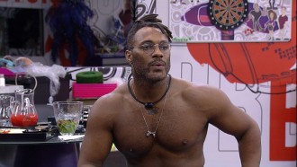 Fred Nicácio e Marília malham no Quarto Secreto do BBB 23