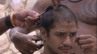 Gabriel Santana muda novamente o visual