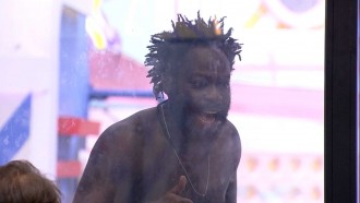 Gustavo da Casa de Vidro dá recado para Douglas: 'Jogar mais'