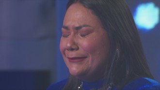 IZA canta 'Fé' no BBB 26, e Chaiany se emociona