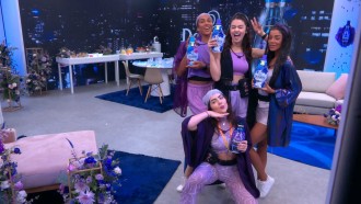 Jade Picon curte Almoço do Líder com sisters