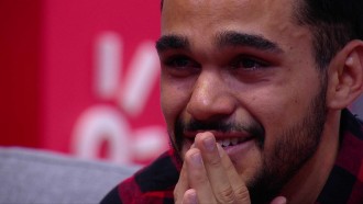João Gabriel cai no choro com Presente do Anjo no BBB 25