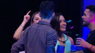 No after do BBB 25, João Gabriel dança com Renata, que reforça laço de amizade com o brother