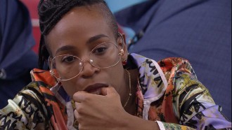 Karol Conká fala que atitude de Carla Diaz é para lhe afetar