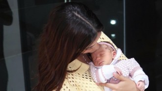 Key Alves mostra o rosto do filha pela primeira vez