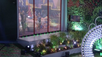 Larissa e Gustavo vibram ao ver Festa no BBB 22