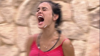 Larissa se revolta em after e grita com brothers: 'Eu falei pra parar'