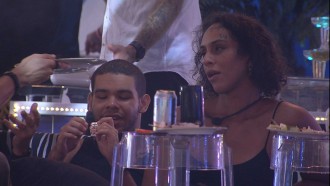 Linn da Quebrada diz a Vinicius: 'Eu me vejo em você'