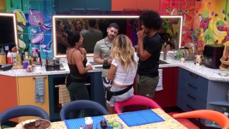 Marcelo critica efeito 'manada' no BBB 26: 'Hiperfocados em Ana Paula'