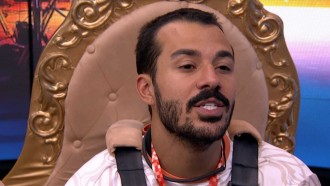 Mateus comenta sobre Eva no Confessionário do BBB 25
