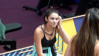 Natália faz DR com Eslovênia sobre relação com Lucas