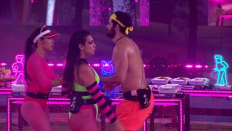 No BBB 24, Alane diz que está carente: 'Preciso beijar na boca'