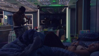 Paulo André canta para Jade Picon no Quarto do Líder