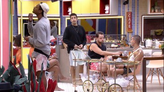 Pedro Scooby dá detalhes sobre a vida íntima no BBB 22